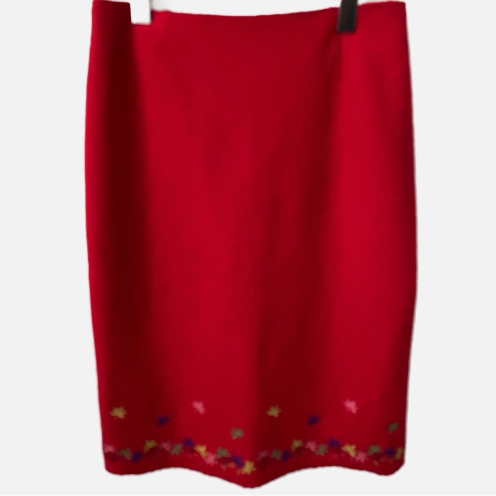 Classiques Entier, Woolrich Red Marino Wool Embroidered Skirt